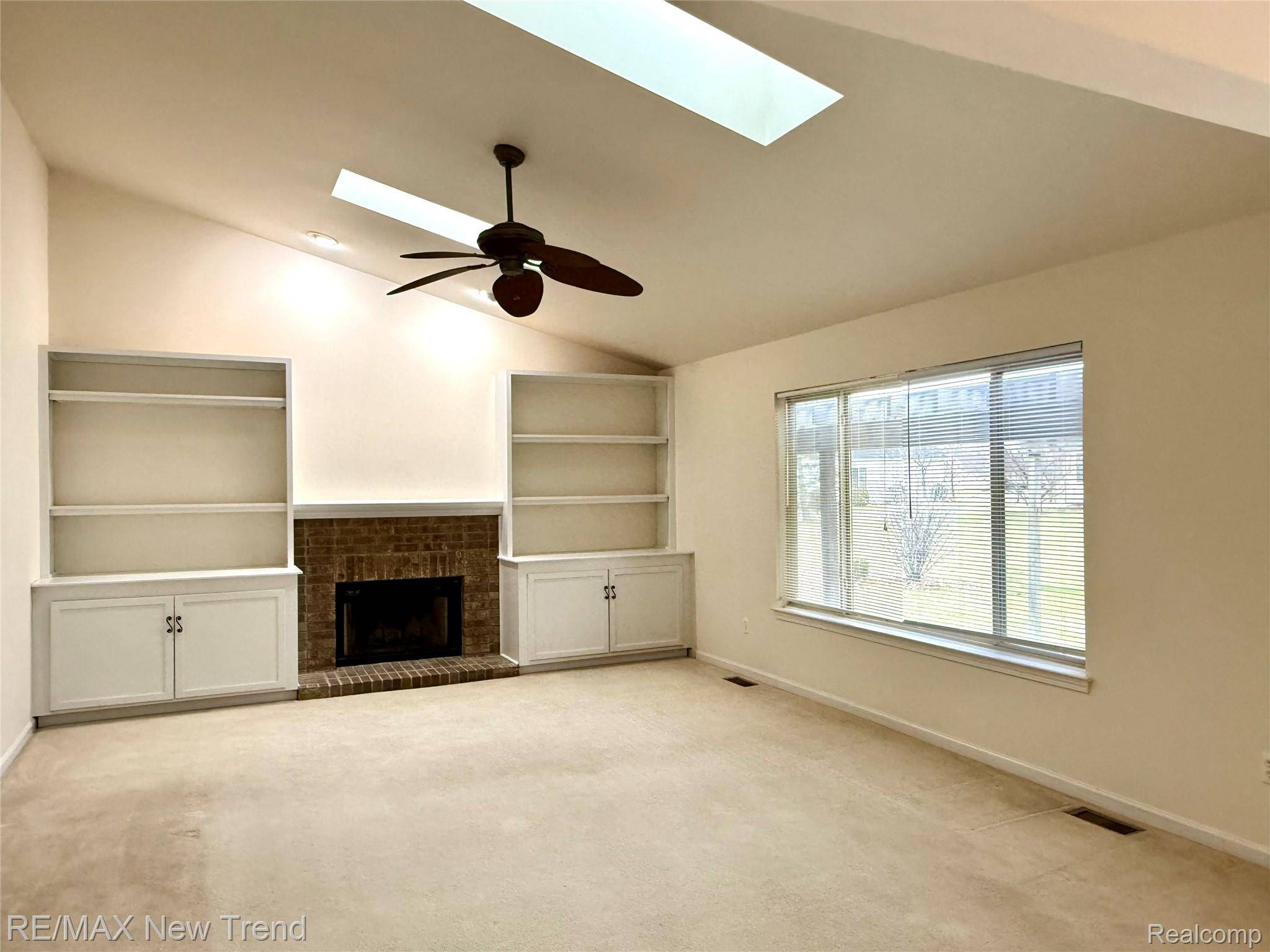 Ann Arbor, MI 48103,2399 MARQUIS CT