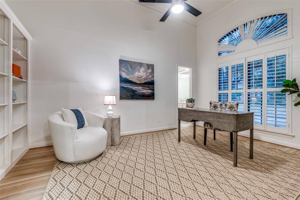 Dallas, TX 75225,7322 Lane Park Drive