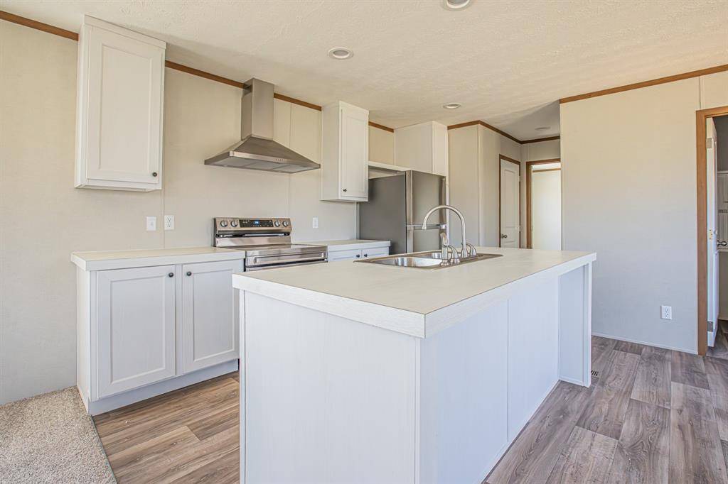 Runaway Bay, TX 76426,408 Sleepy Meadow Drive