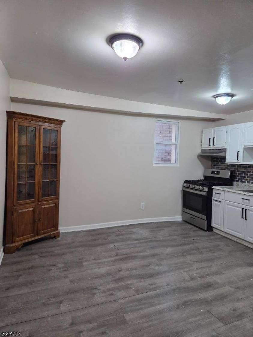 Paterson City, NJ 07505,18 Van Houten St