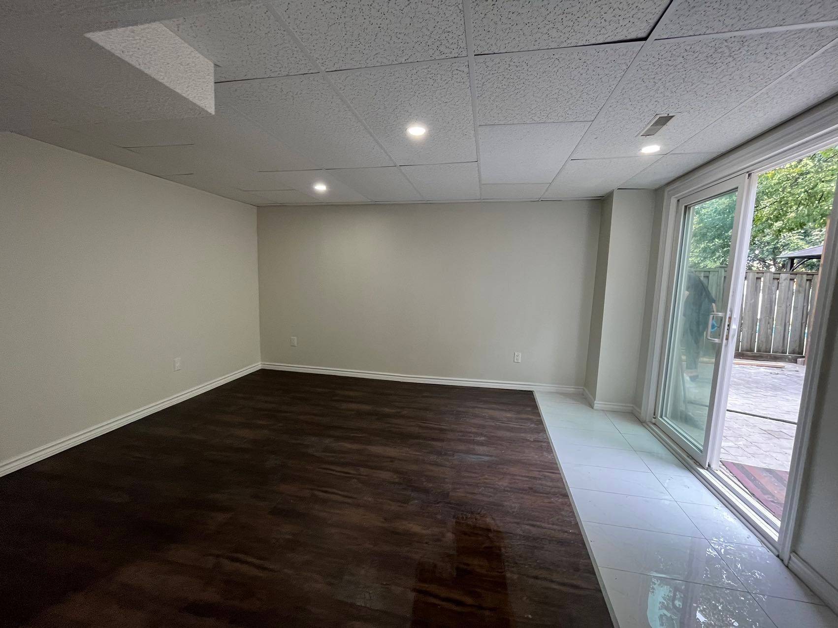 Whitby, ON L1R 1T3,21 Willowbrook DR #BSMT