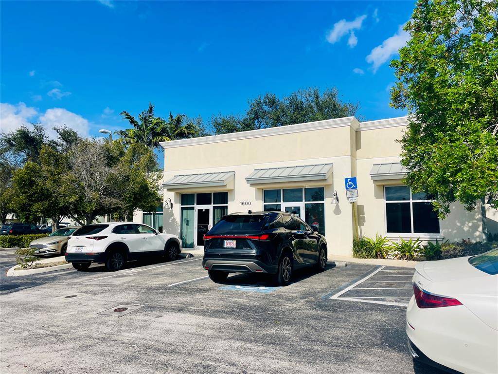 Pompano Beach, FL 33062,1600 N Federal Hwy #B