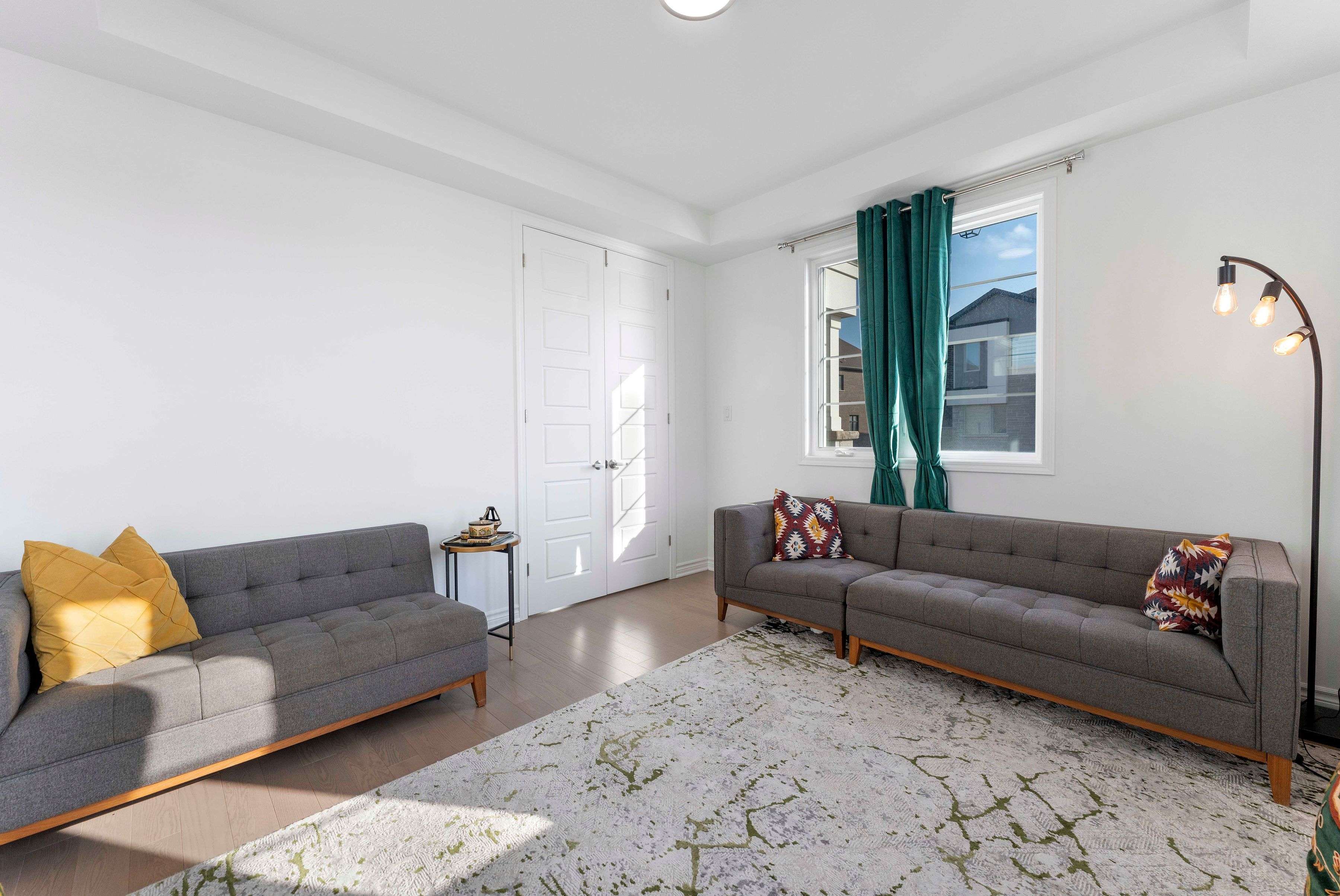 Oakville, ON L6H 7X2,1317 Peony N/A