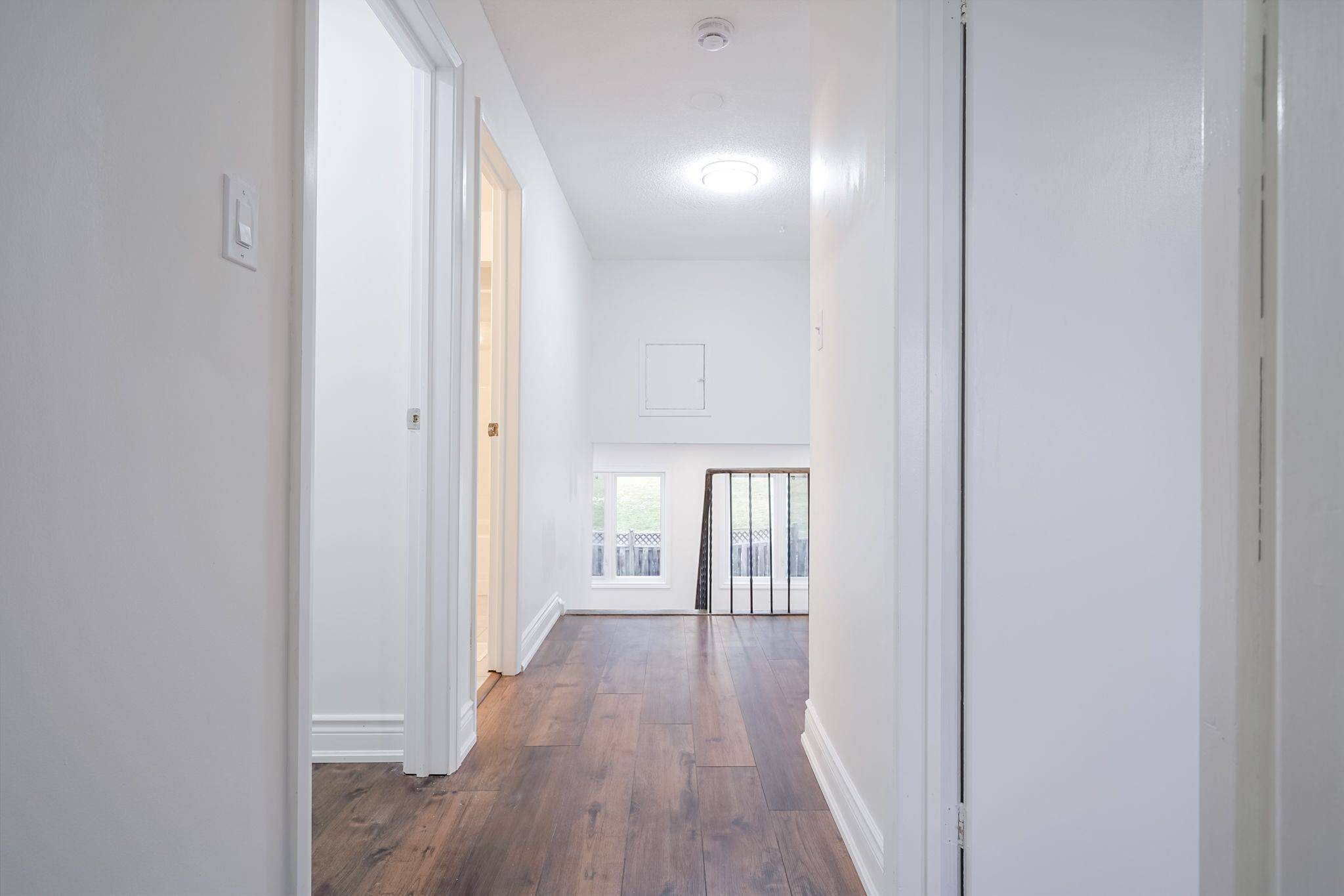 Mississauga, ON L5C 3K6,796 Thistle Down CT