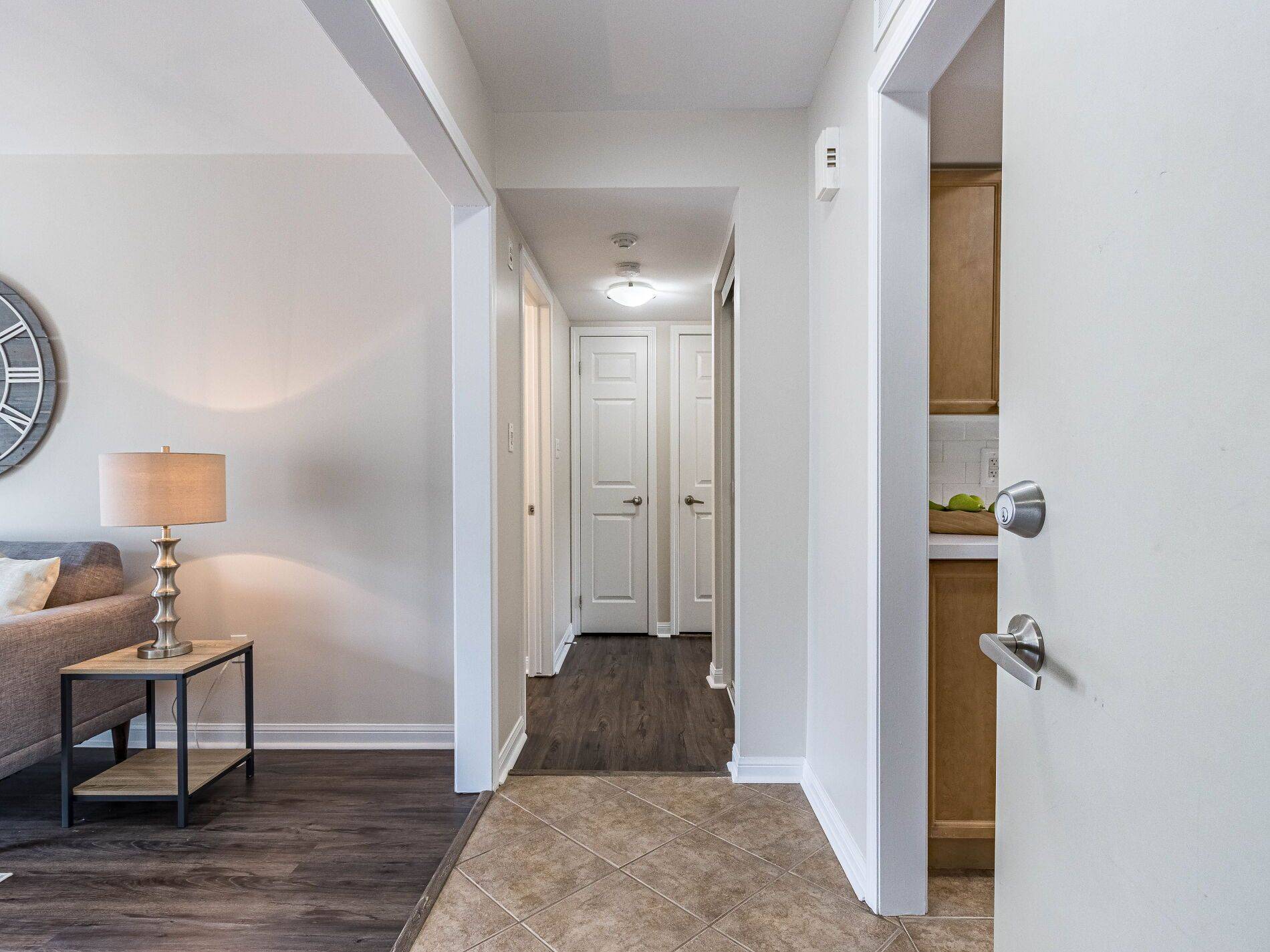 Mississauga, ON L5B 0A8,614 Shoreline DR #2