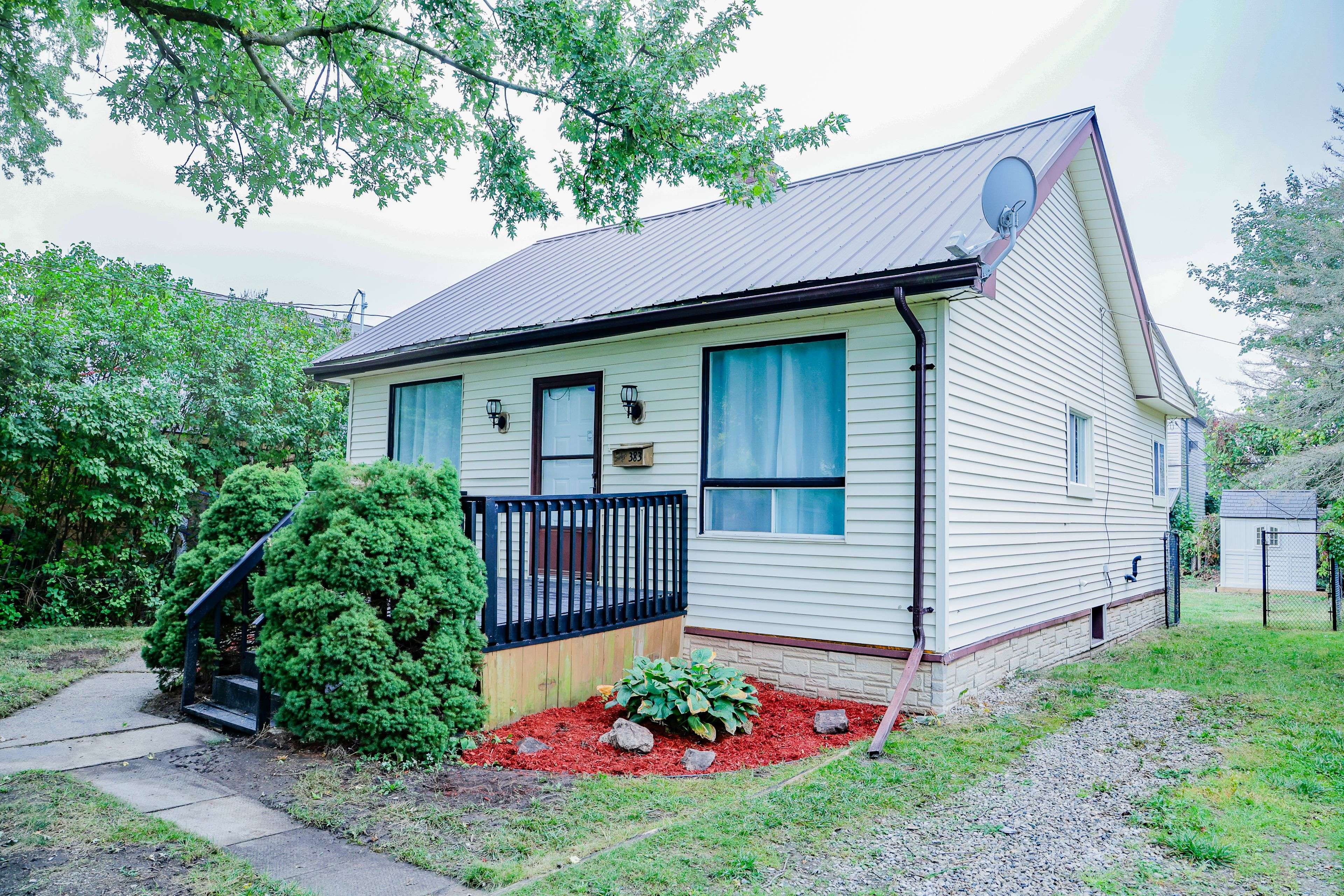 London East, ON N5W 4Y6,383 Edmonton ST