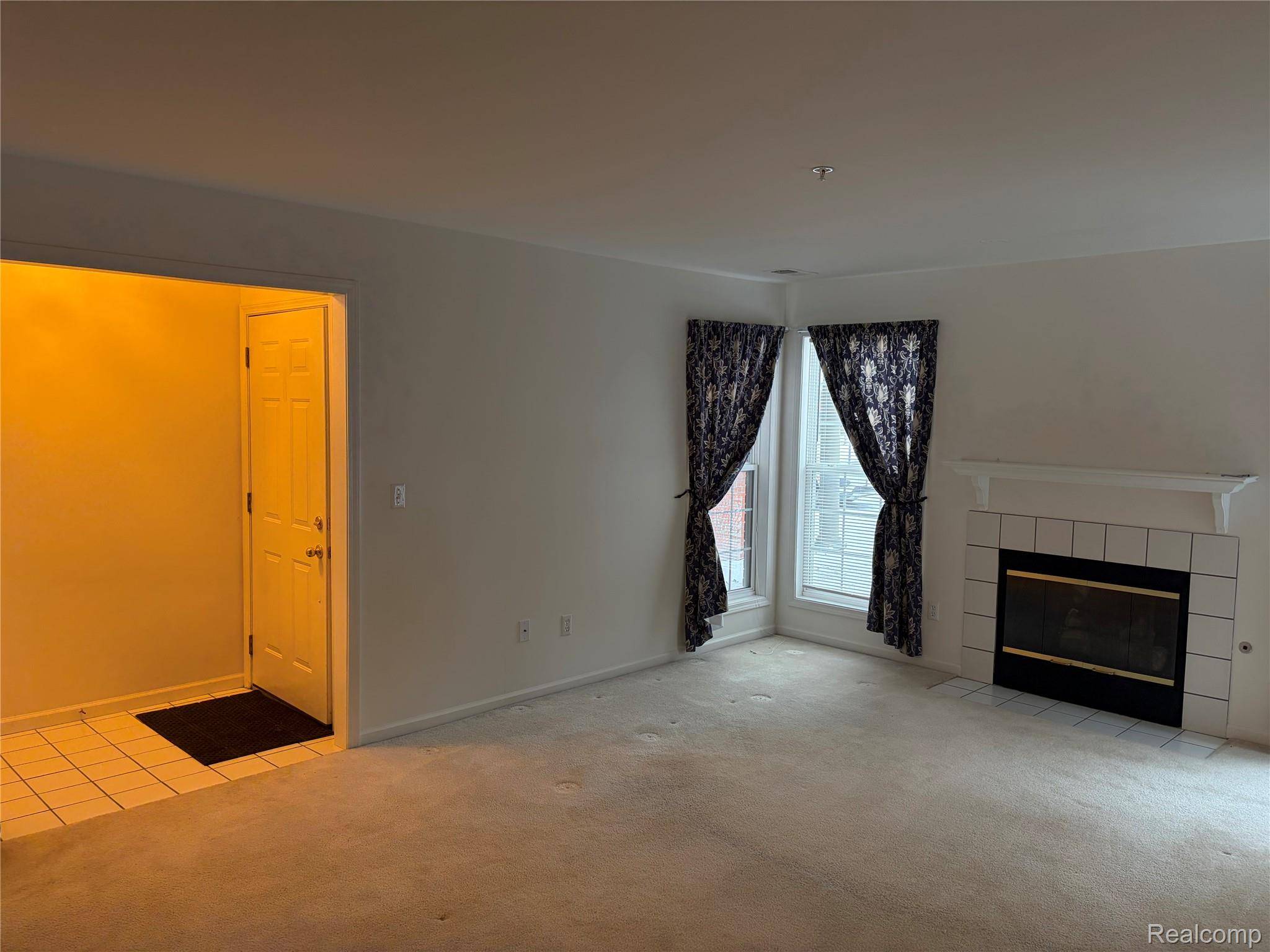 Novi, MI 48377,28518 Carlton Way DR