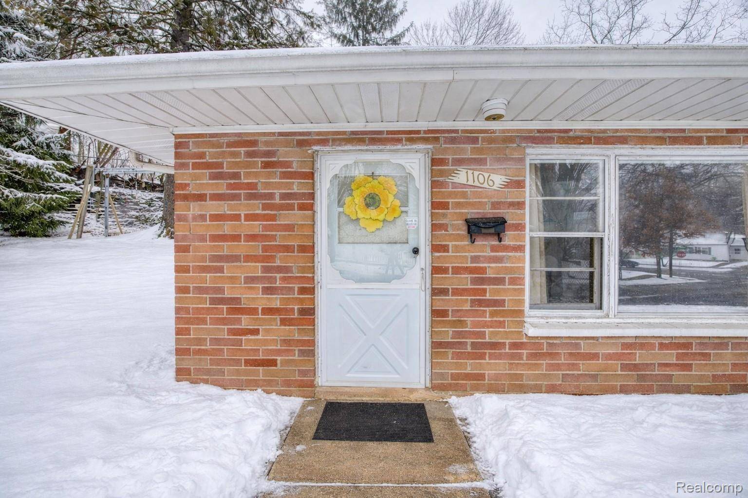 Ann Arbor, MI 48103,1106 Paul ST