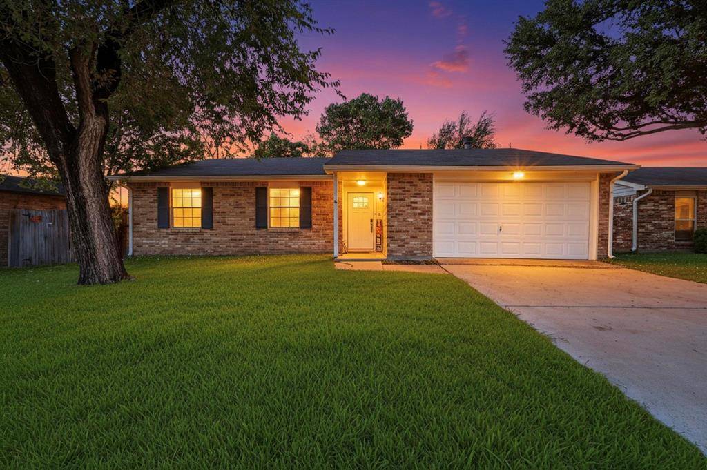 Rowlett, TX 75089,6407 Redwood Lane