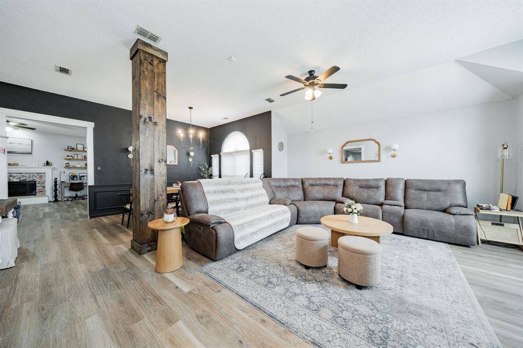 Carrollton, TX 75010,2102 Greenview Drive