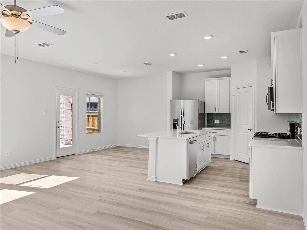 Mckinney, TX 75069,413 willet Drive