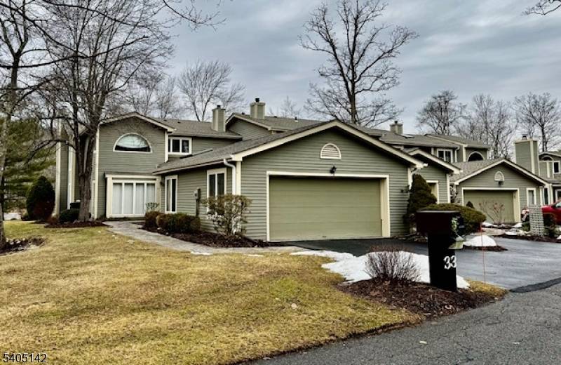 Jefferson Twp., NJ 07438,33 Stone Row Ln