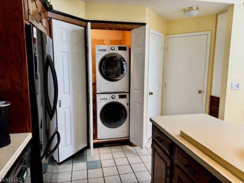 Jefferson Twp., NJ 07438,33 Stone Row Ln