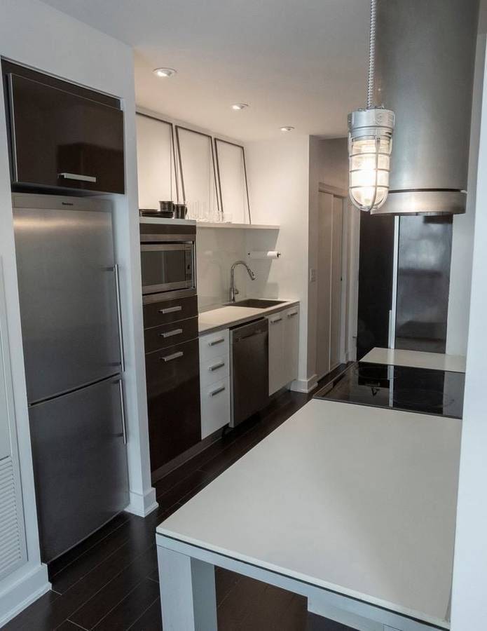 Toronto C01, ON M5V 2V6,38 Dan Leckie Way ST #203