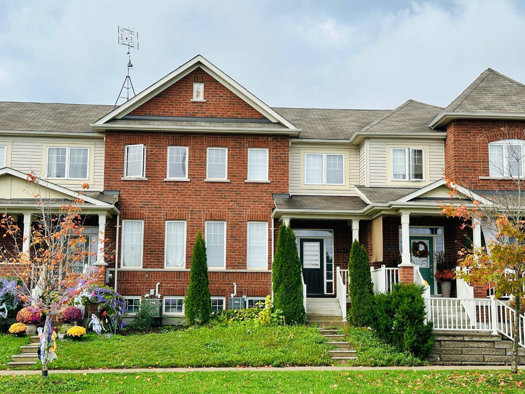 Clarington, ON L1C 0L7,2126 Green RD