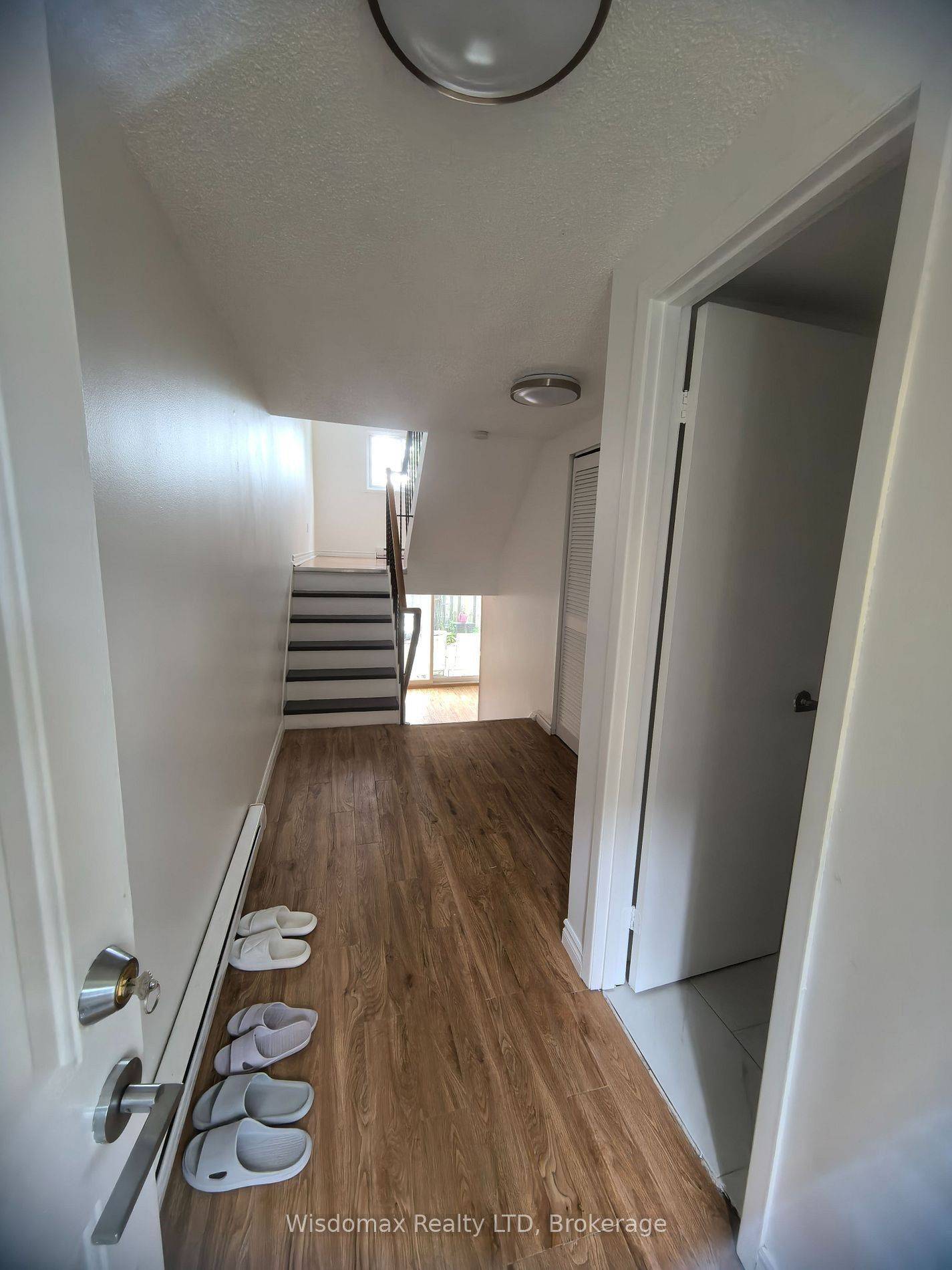 Toronto E08, ON M1M 3T4,3100 Kingston RD #HS47