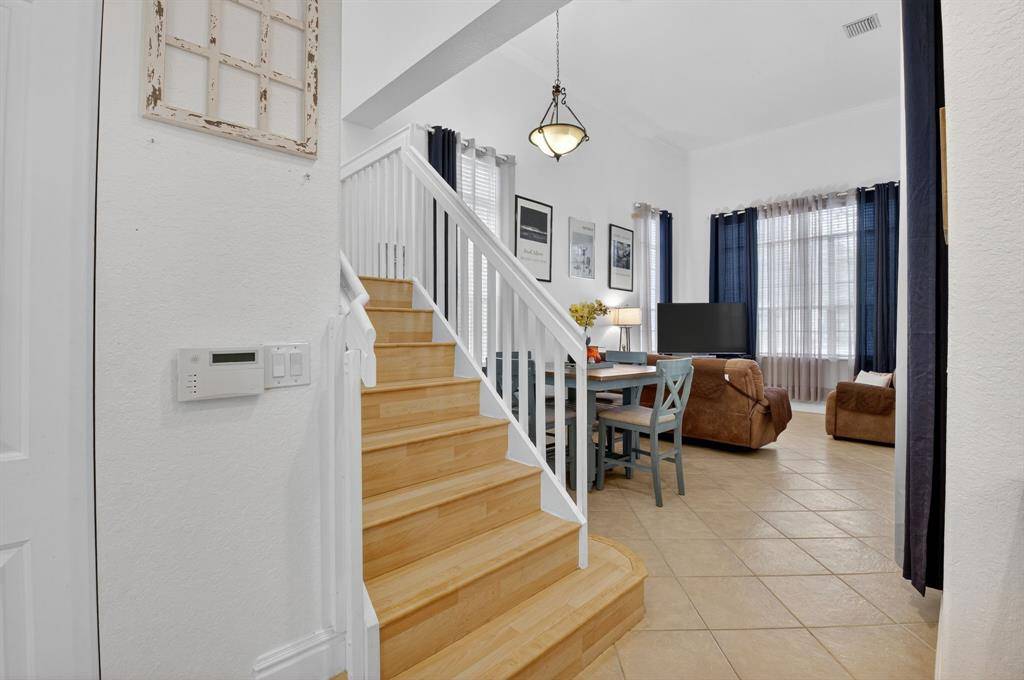 Boynton Beach, FL 33426,616 NW 25th Ave #616