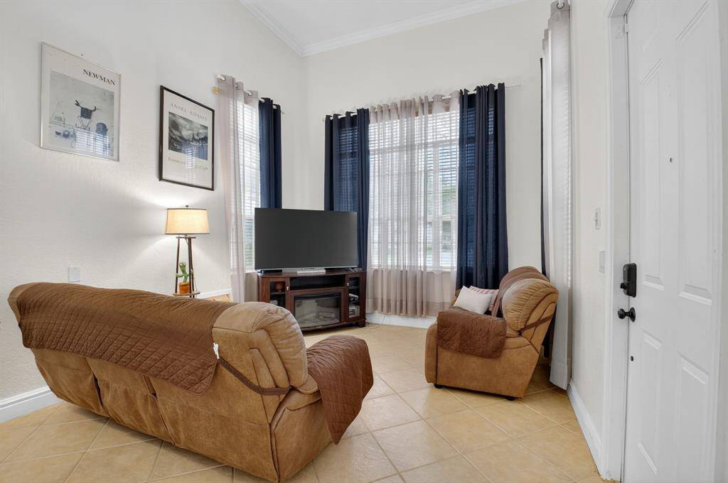 Boynton Beach, FL 33426,616 NW 25th Ave #616