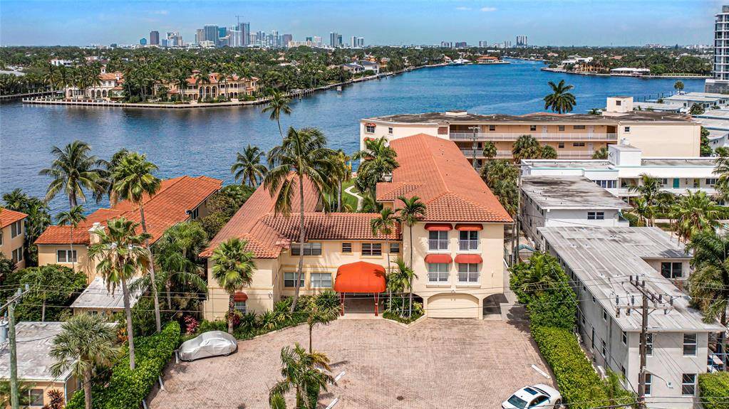 Fort Lauderdale, FL 33304,341 N Birch Rd #204