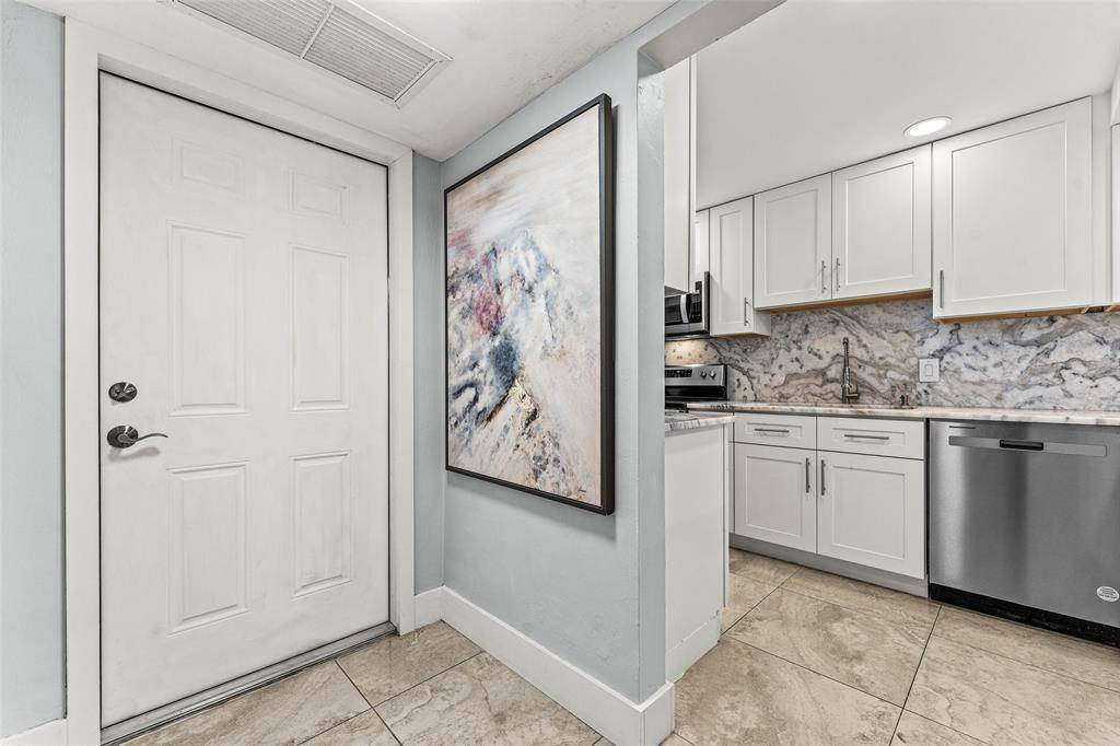 Lighthouse Point, FL 33064,4502 N Federal Hwy #123C