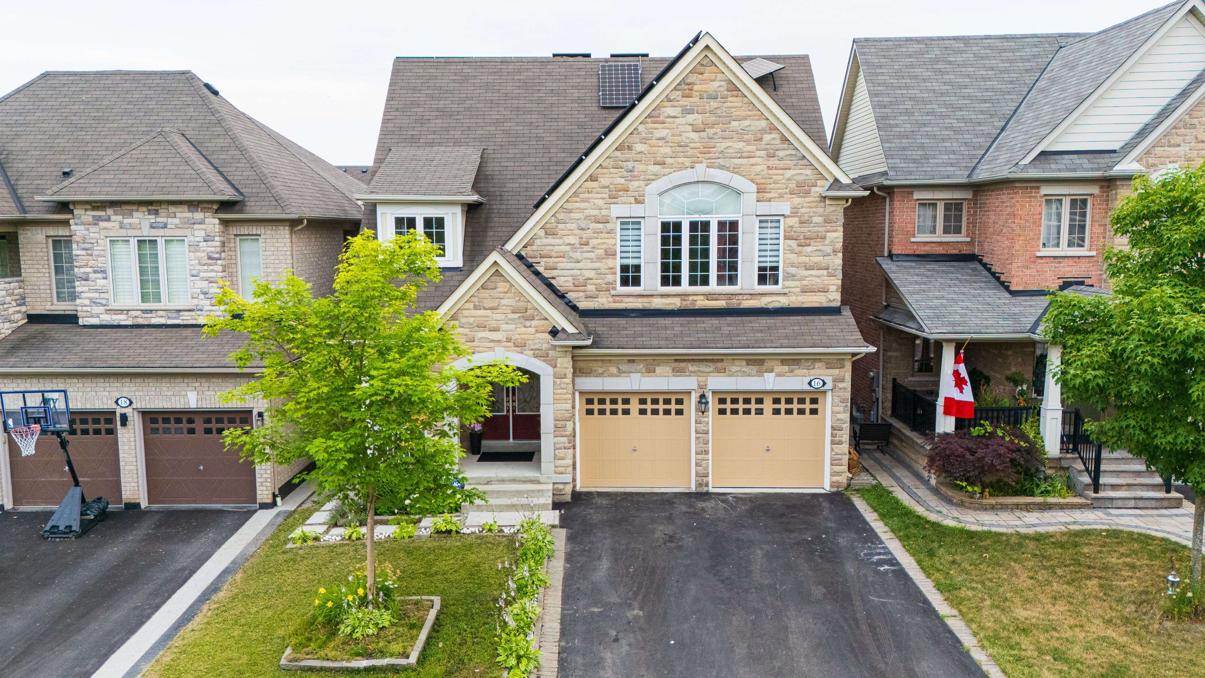 Brampton, ON L6Y 3A7,16 Ashcreek DR