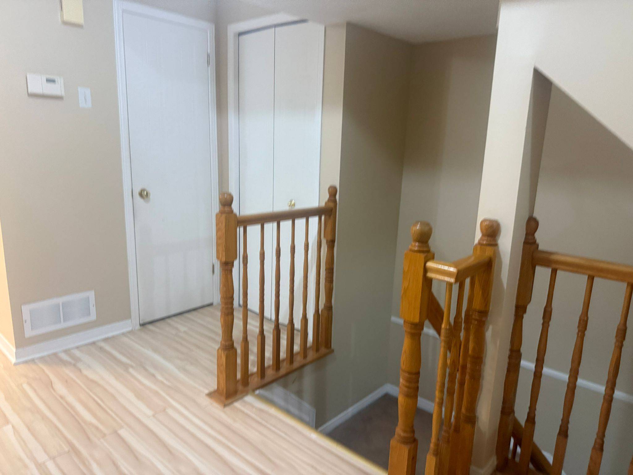 Hunt Club - South Keys And Area, ON K1G 5P5,6 BRISTON Private