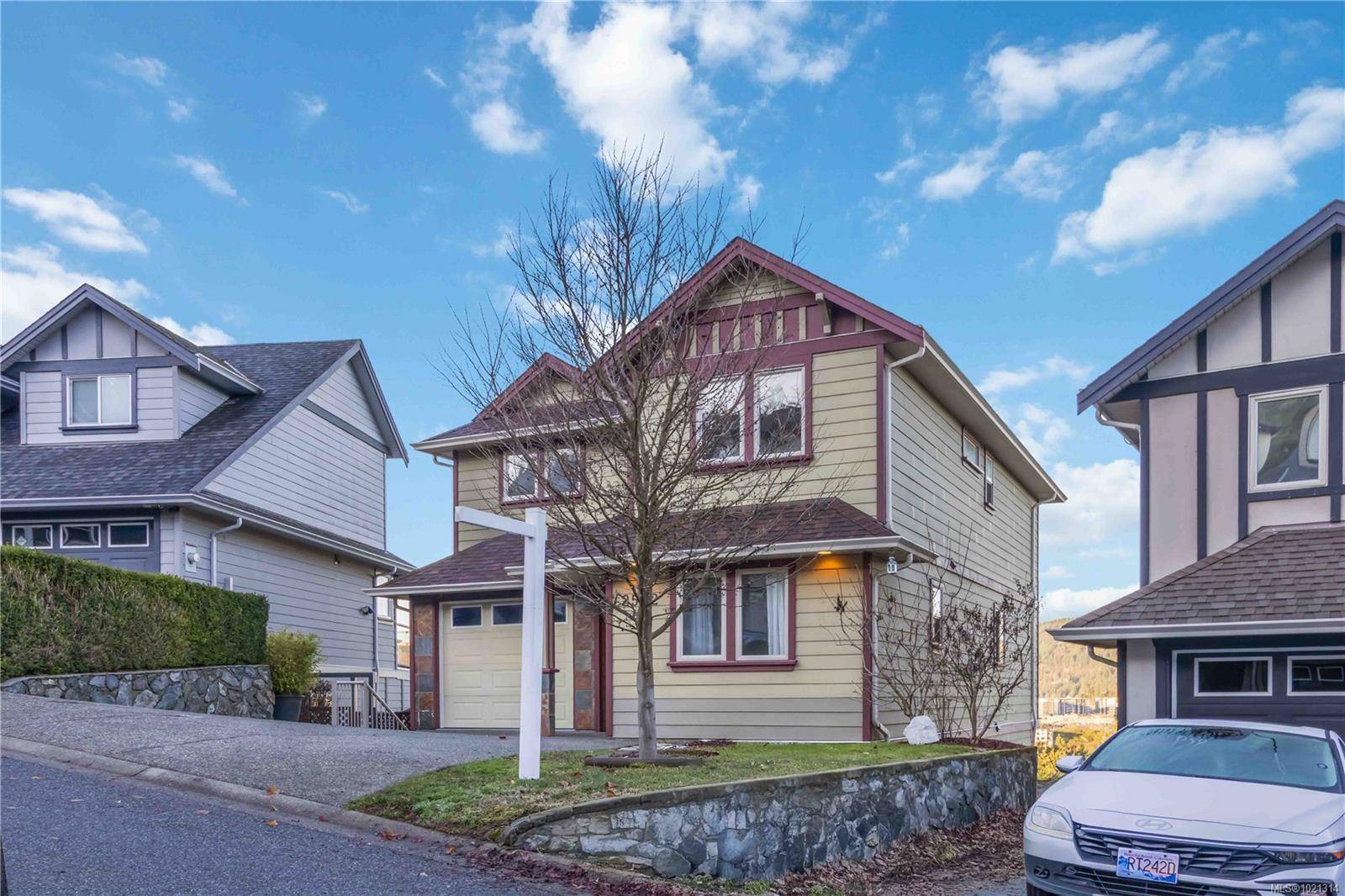 Langford, BC V9B 0A1,2532 Legacy Ridge