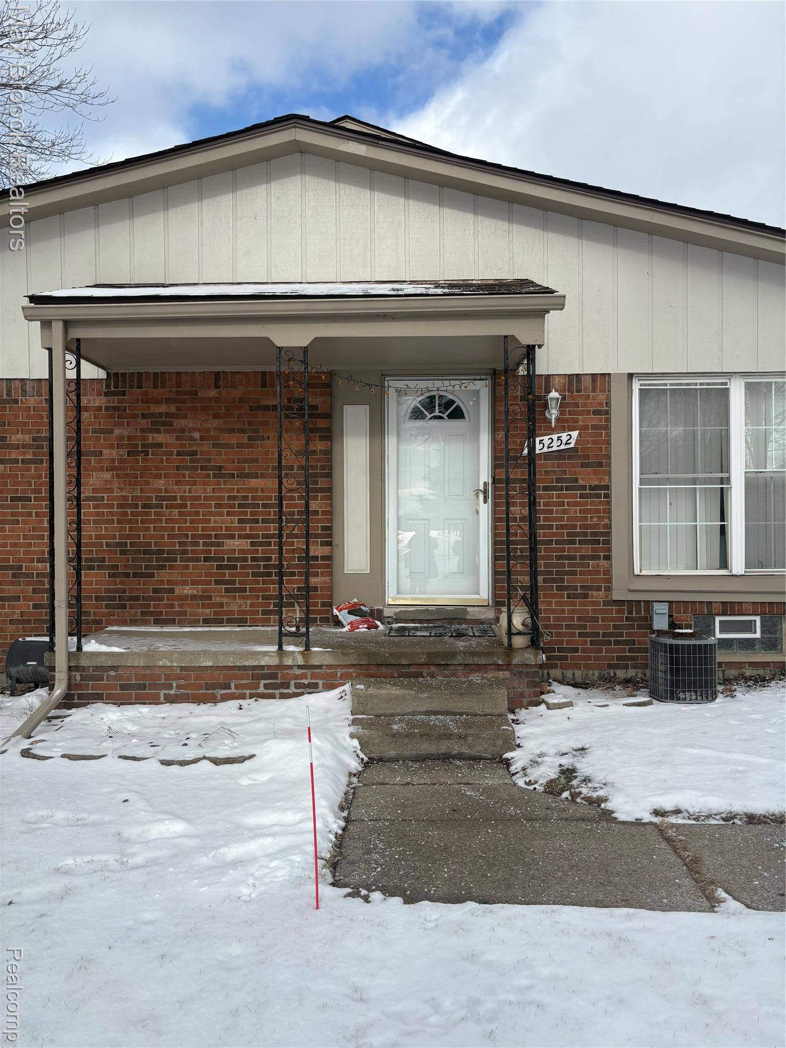 Sterling Heights, MI 48312,35252 Terrybrook DR