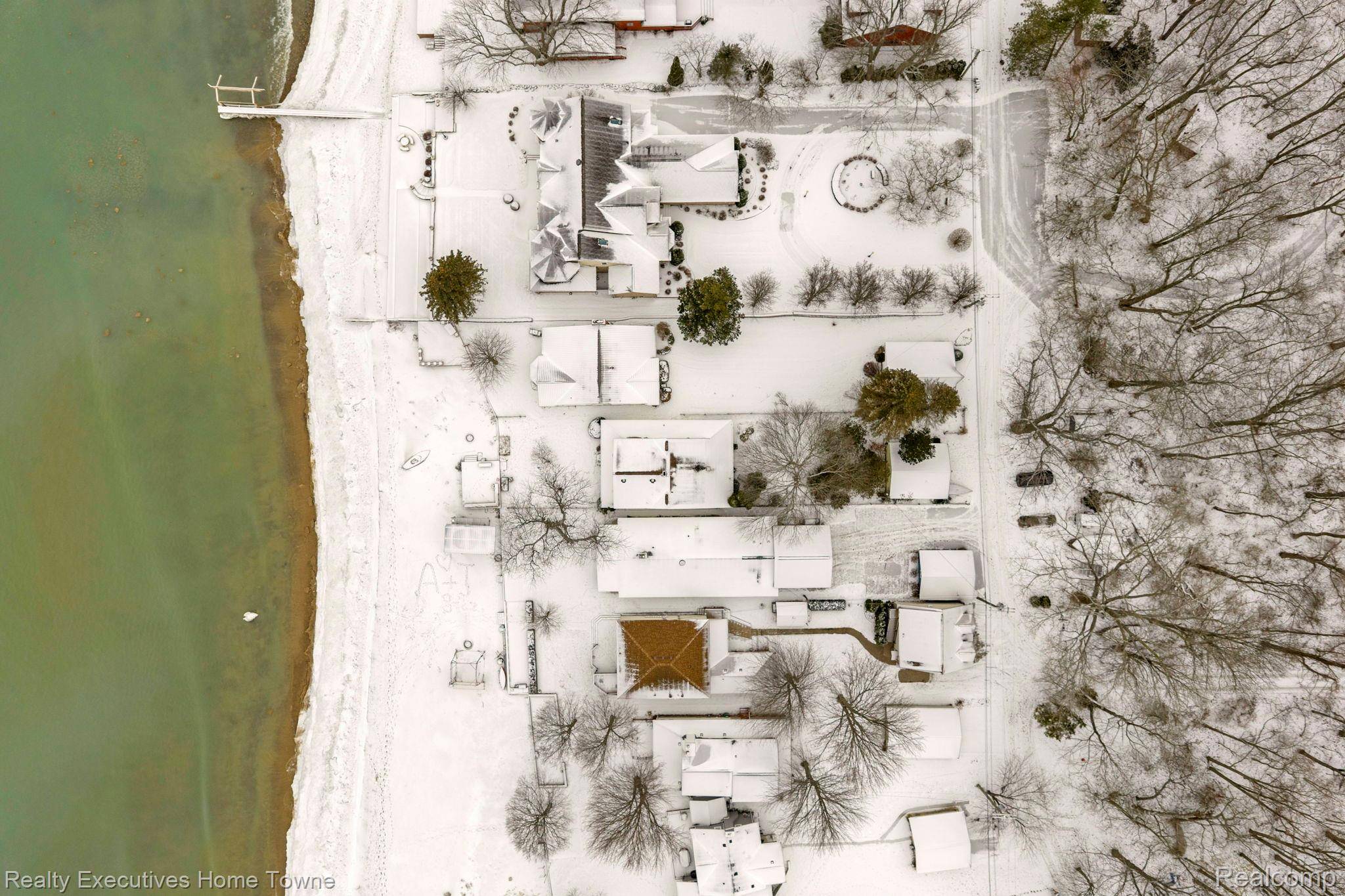 Fort Gratiot, MI 48059,5430 Lakeshore RD