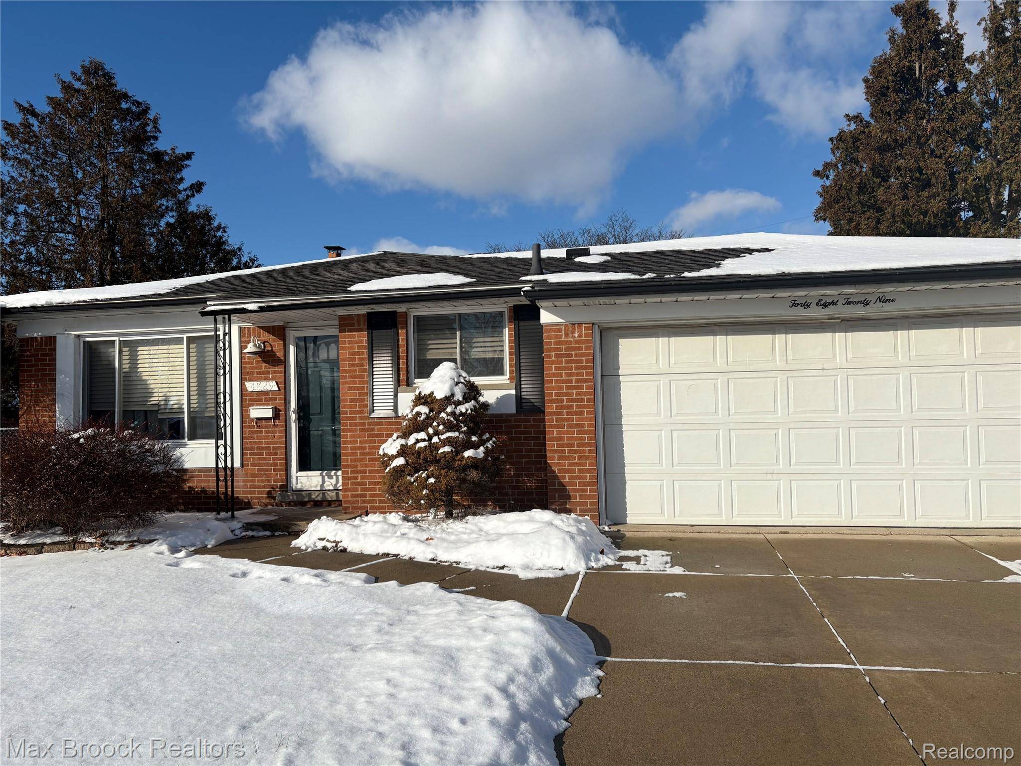 Warren, MI 48092,4829 WOLGAST DR