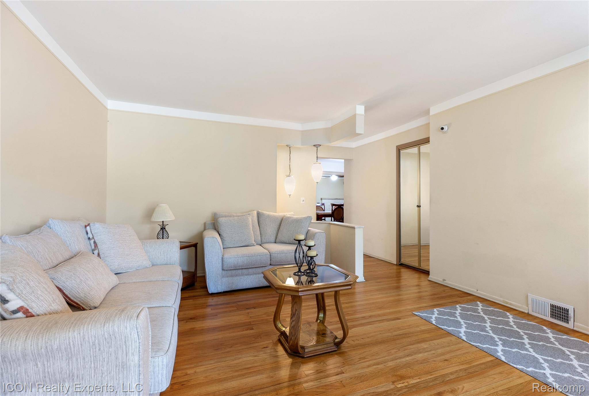 Sterling Heights, MI 48312,35285 Lana LN