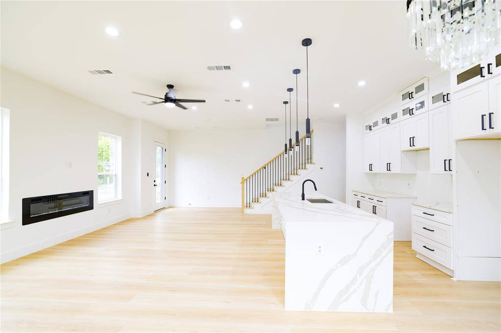 Dallas, TX 75203,306 7th Street