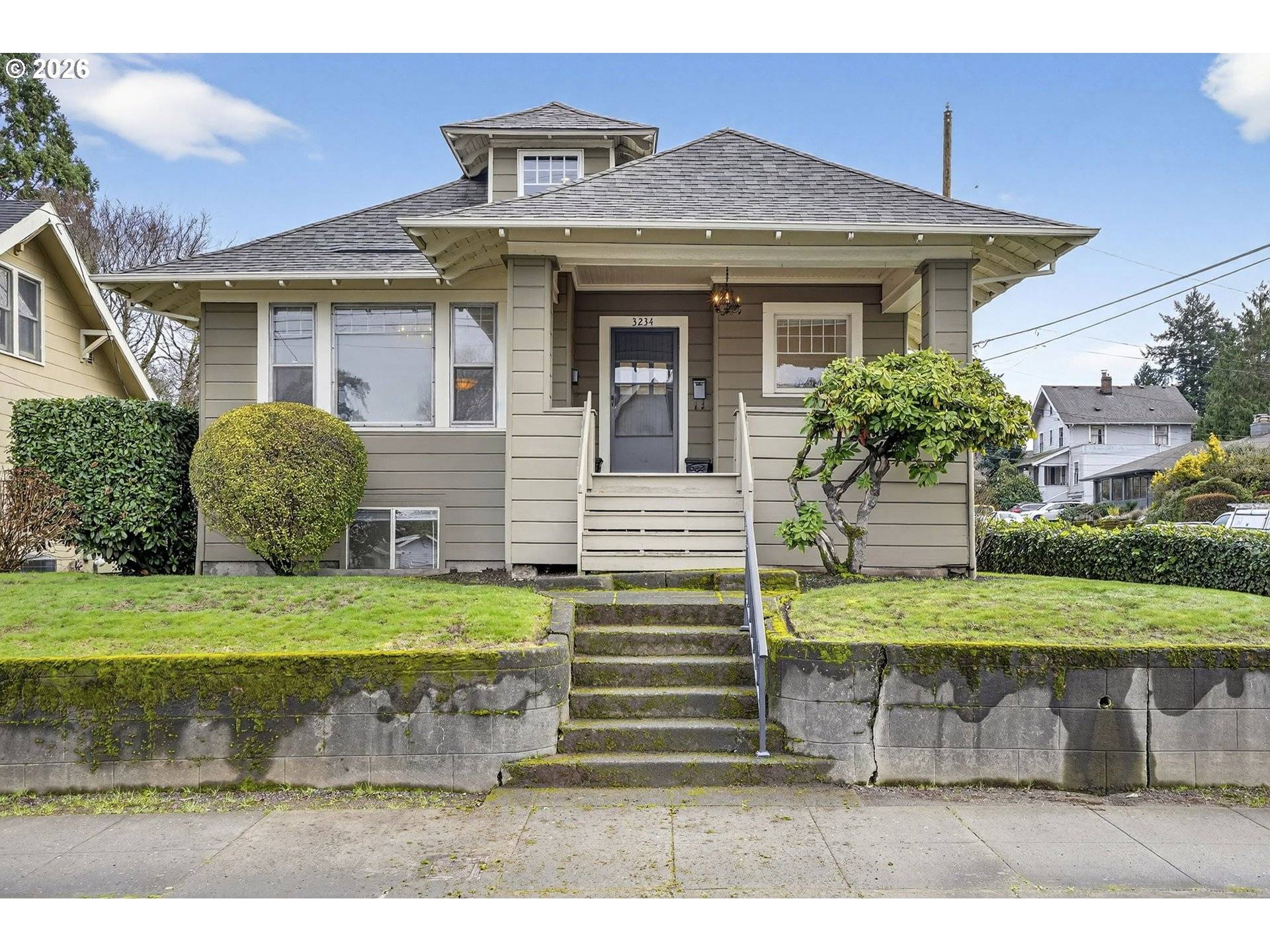 Portland, OR 97202,3234 SE CESAR E CHAVEZ BLVD