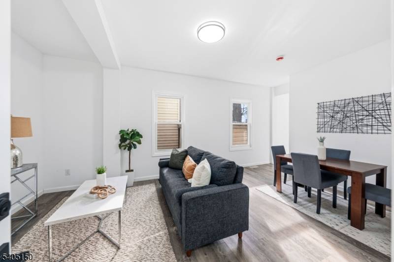 Elizabeth City, NJ 07206,322 Court St