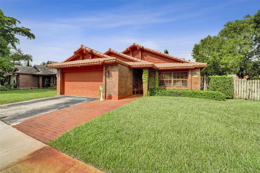 Cooper City, FL 33026,3440 E Point Dr