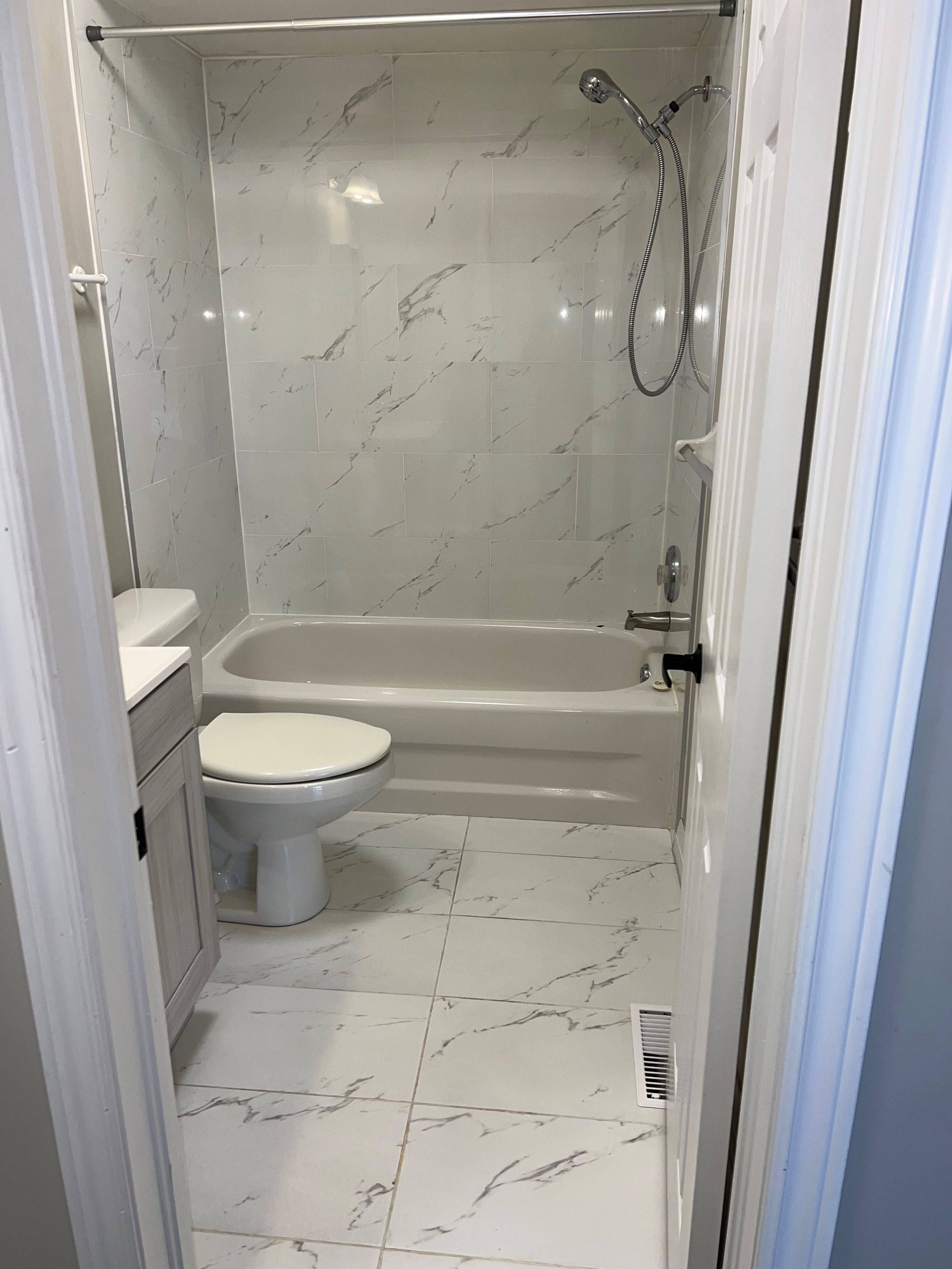 Barrie, ON L4N 8R7,70 Marsellus DR #MAIN