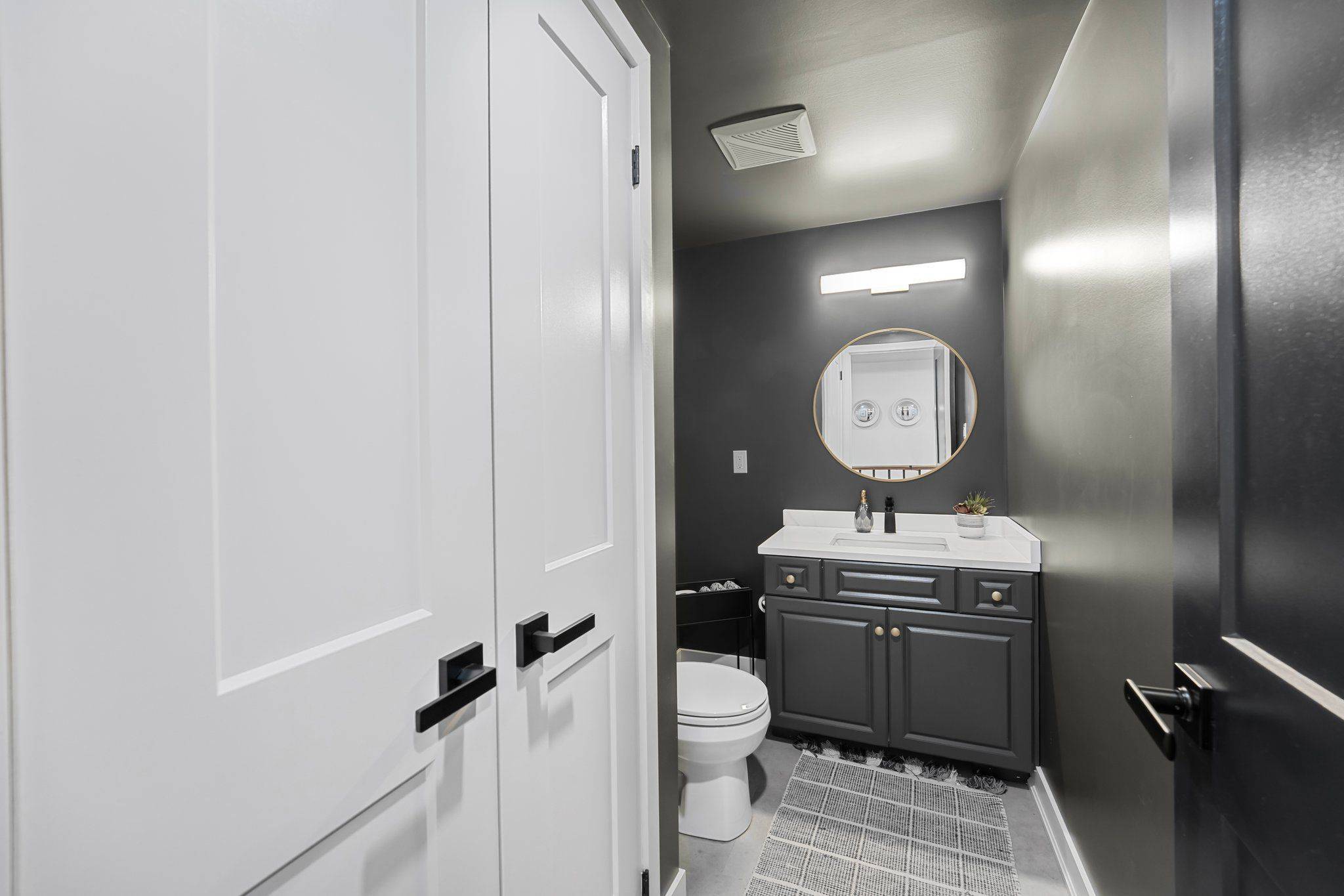 Oro-medonte, ON L0L 1T0,1359 Old Barrie RD E