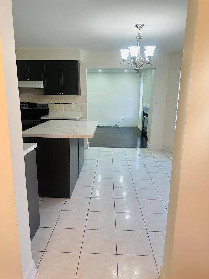 Brampton, ON L7A 3C1,329 Brisdale DR W