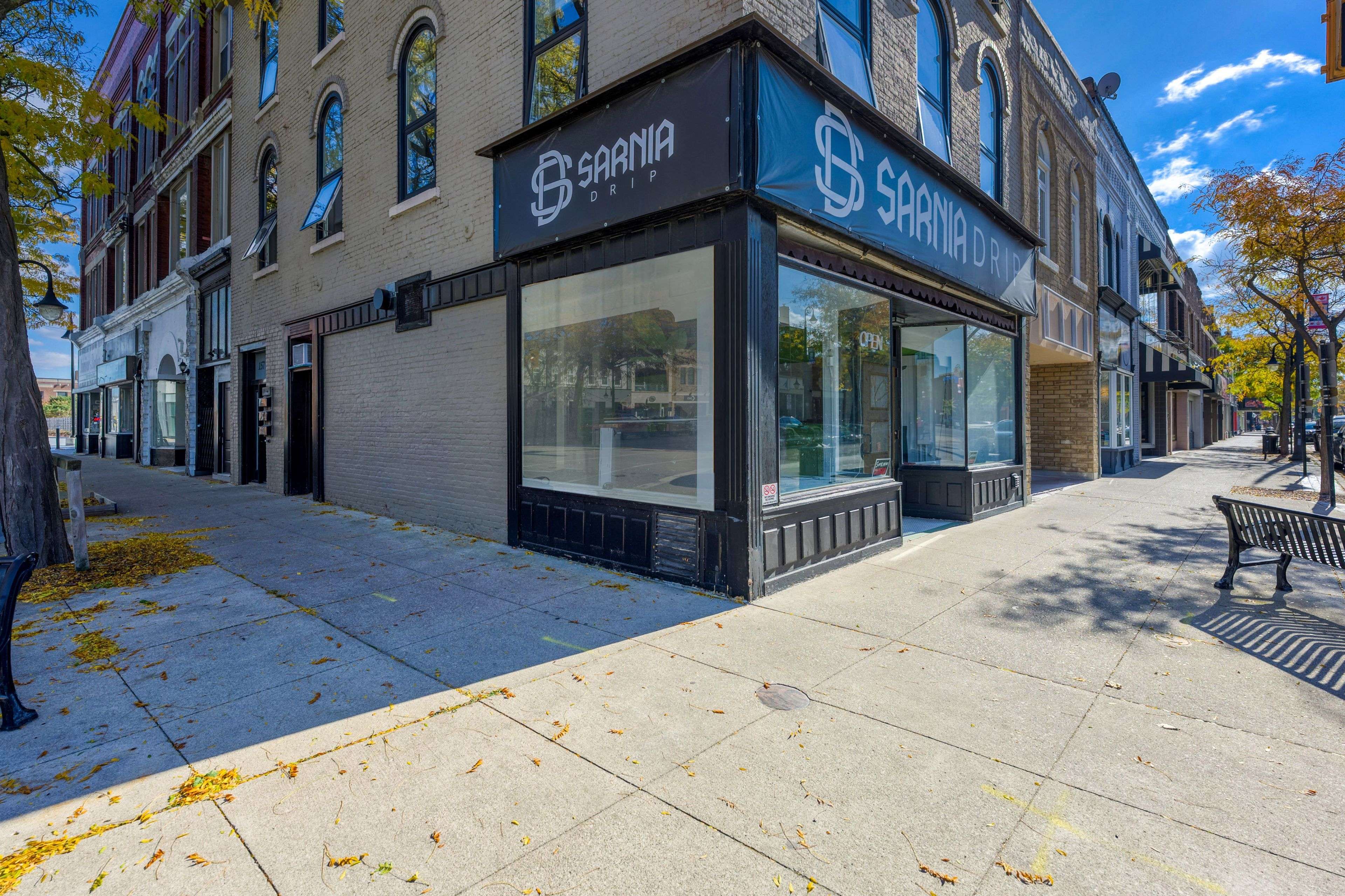 Sarnia, ON N7T 5T9,192 Christina ST N