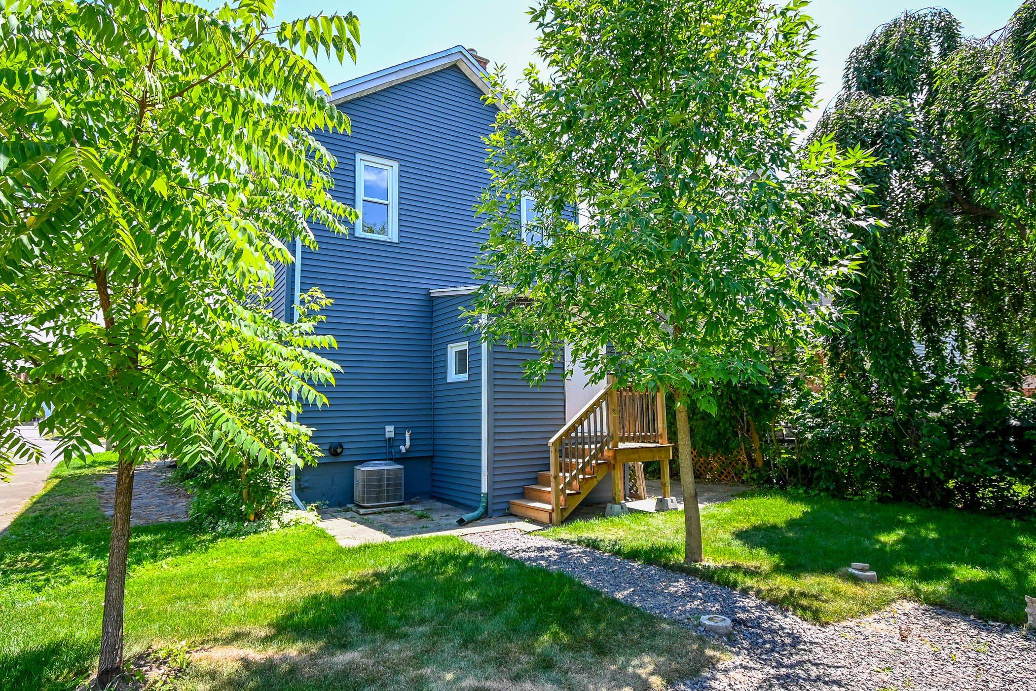 Welland, ON L3B 2N1,189 Ross ST