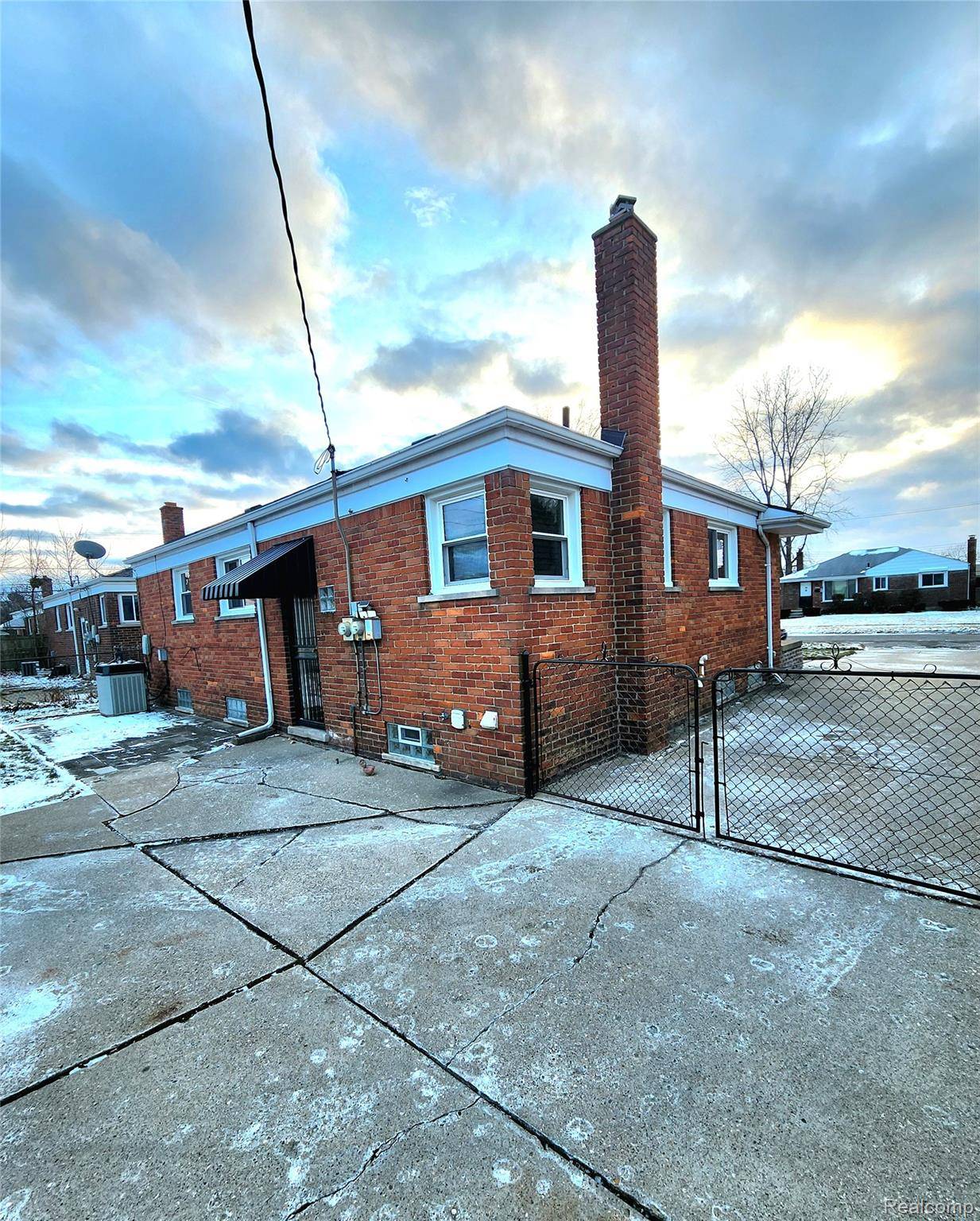 Roseville, MI 48066,25070 Barbara ST