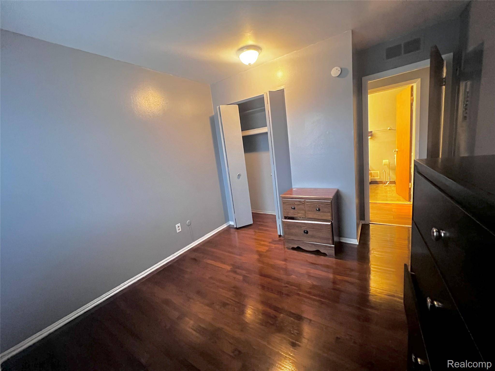 Oak Park, MI 48237,22116 Dante ST #218