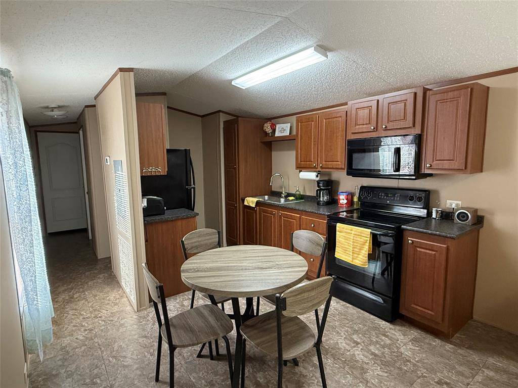 Whitney, TX 76692,1004 E Davis Street