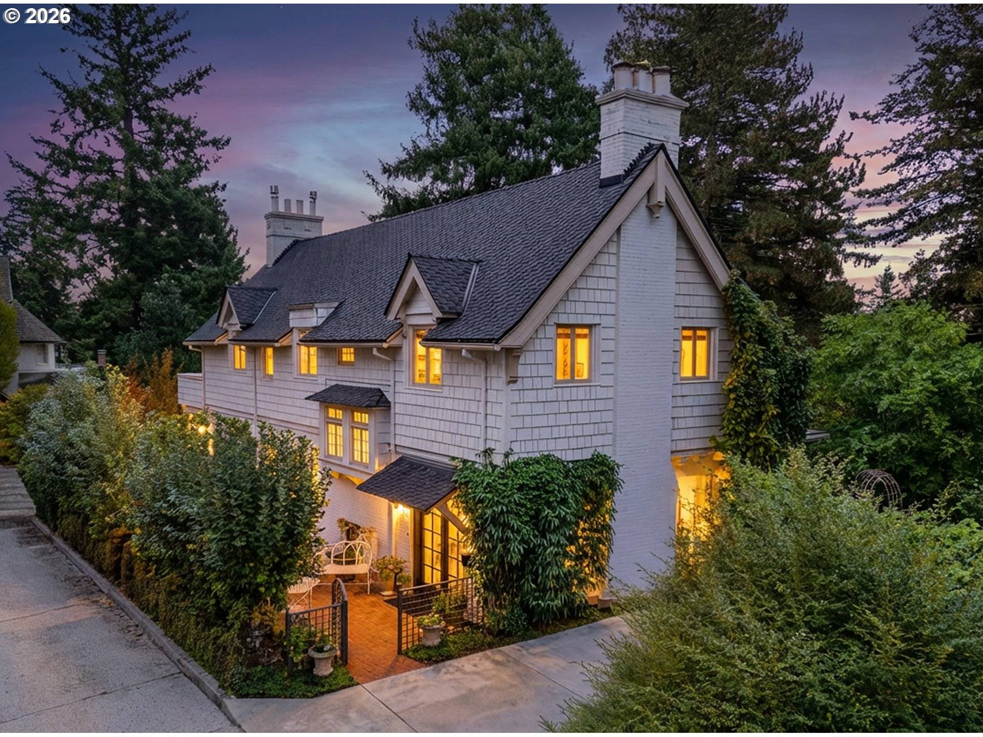 Portland, OR 97201,2547 SW HILLCREST DR