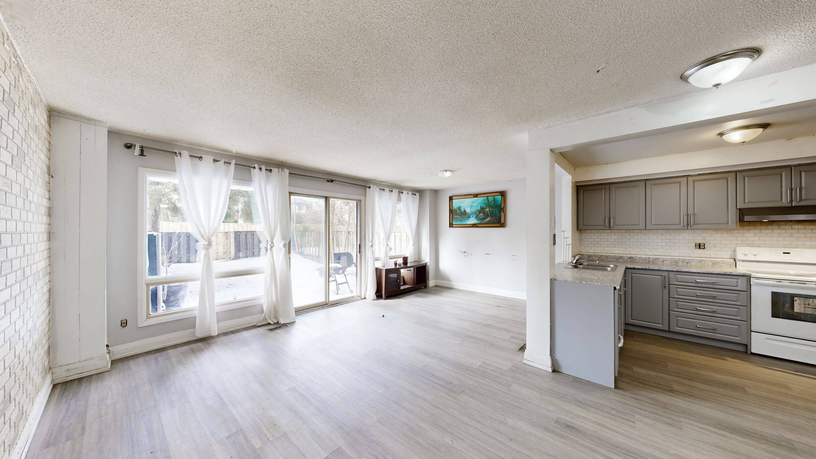 Toronto E09, ON M1E 4W5,11 Livonia PL #18