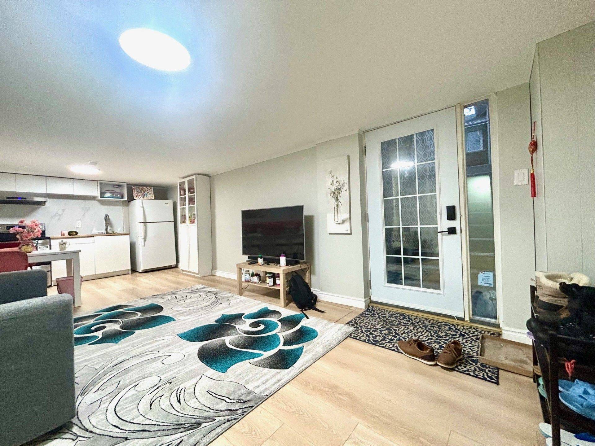 Toronto E07, ON M1S 2T7,27 Hayward CRES #Basement