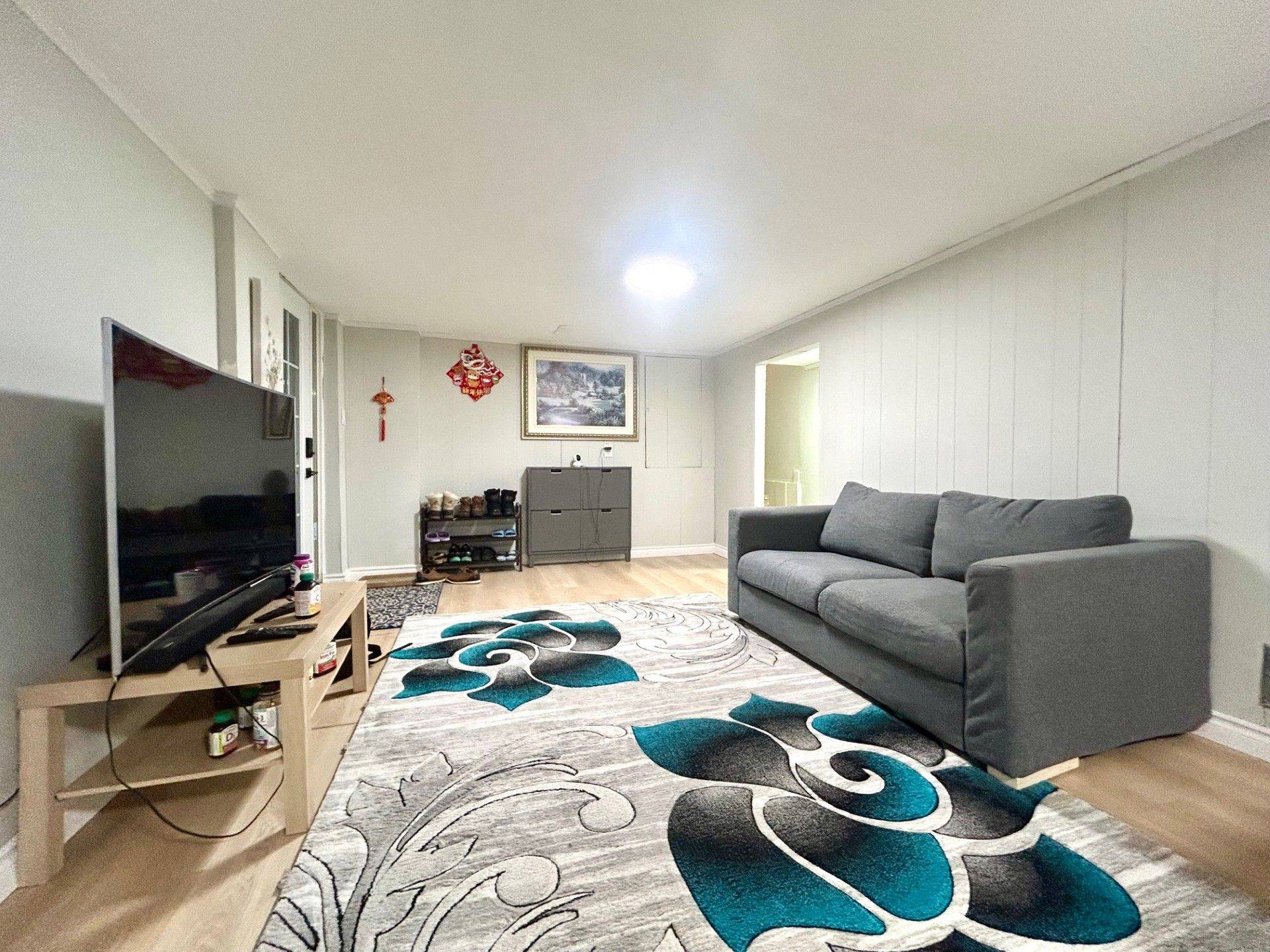 Toronto E07, ON M1S 2T7,27 Hayward CRES #Basement