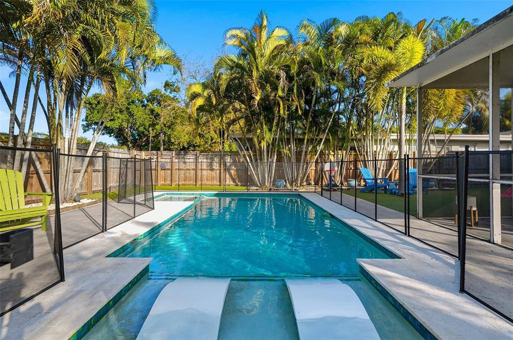 Hollywood, FL 33020,2619 Cleveland St