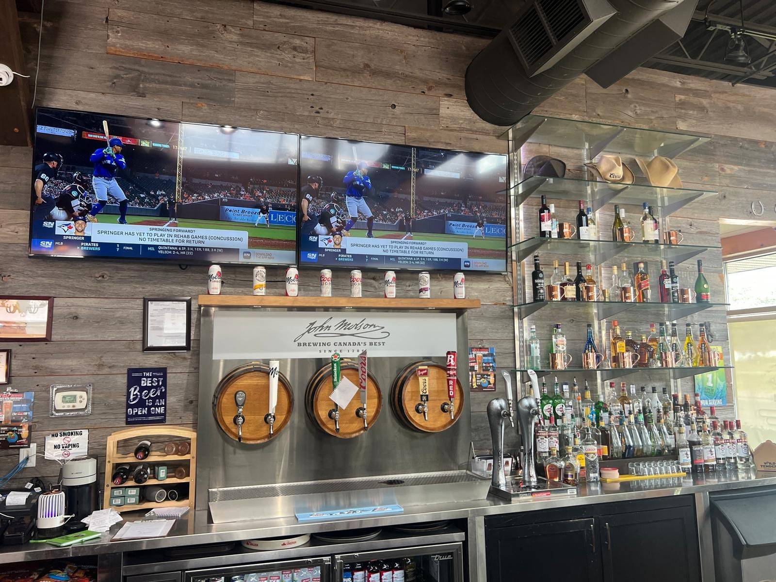 Wasaga Beach, ON L9Z 0B6,321 Main ST #2