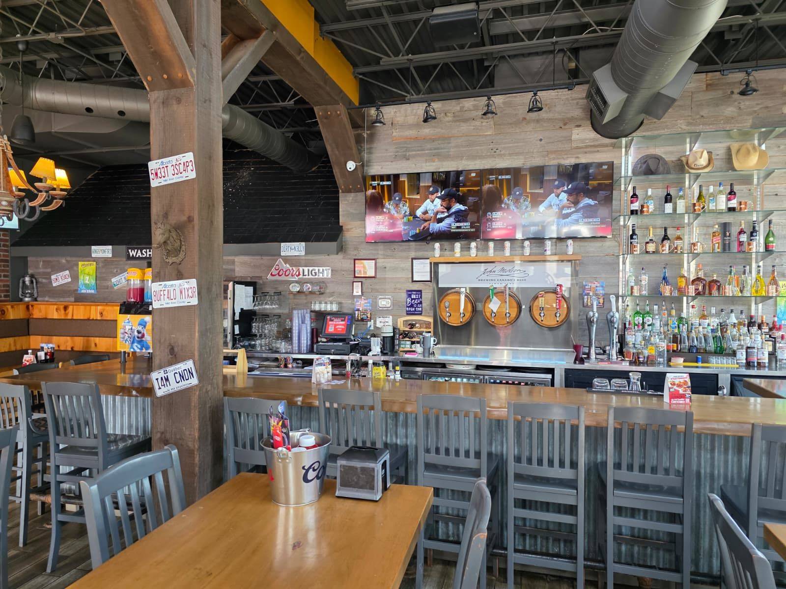 Wasaga Beach, ON L9Z 0B6,321 Main ST #2